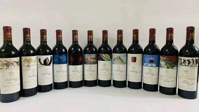 安阳回收酱瓶茅台酒老酒茅台酒回收电话 相关图片