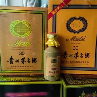 西双版纳高价回收茅台空酒瓶,回收冬虫夏草 相关图片